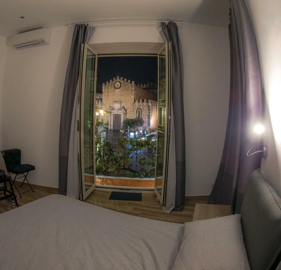 Taomau - Duomo Square Lägenhet Taormina Exteriör bild