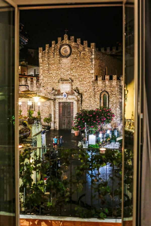 Taomau - Duomo Square Lägenhet Taormina Exteriör bild
